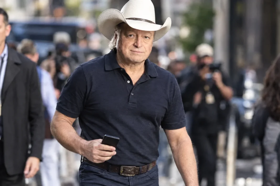 Mark Chesnutt Abruptly Ends Concert Amid Illness
